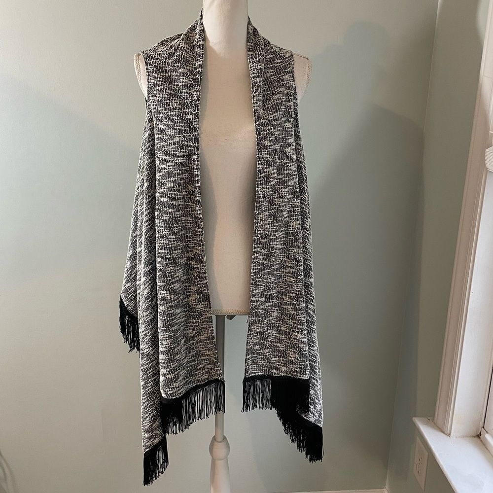 Jessica Simpson Black & White Fringe Trim Vest